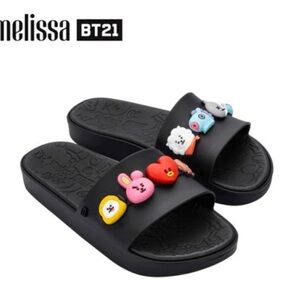 Melissa BT21 Beach Slides